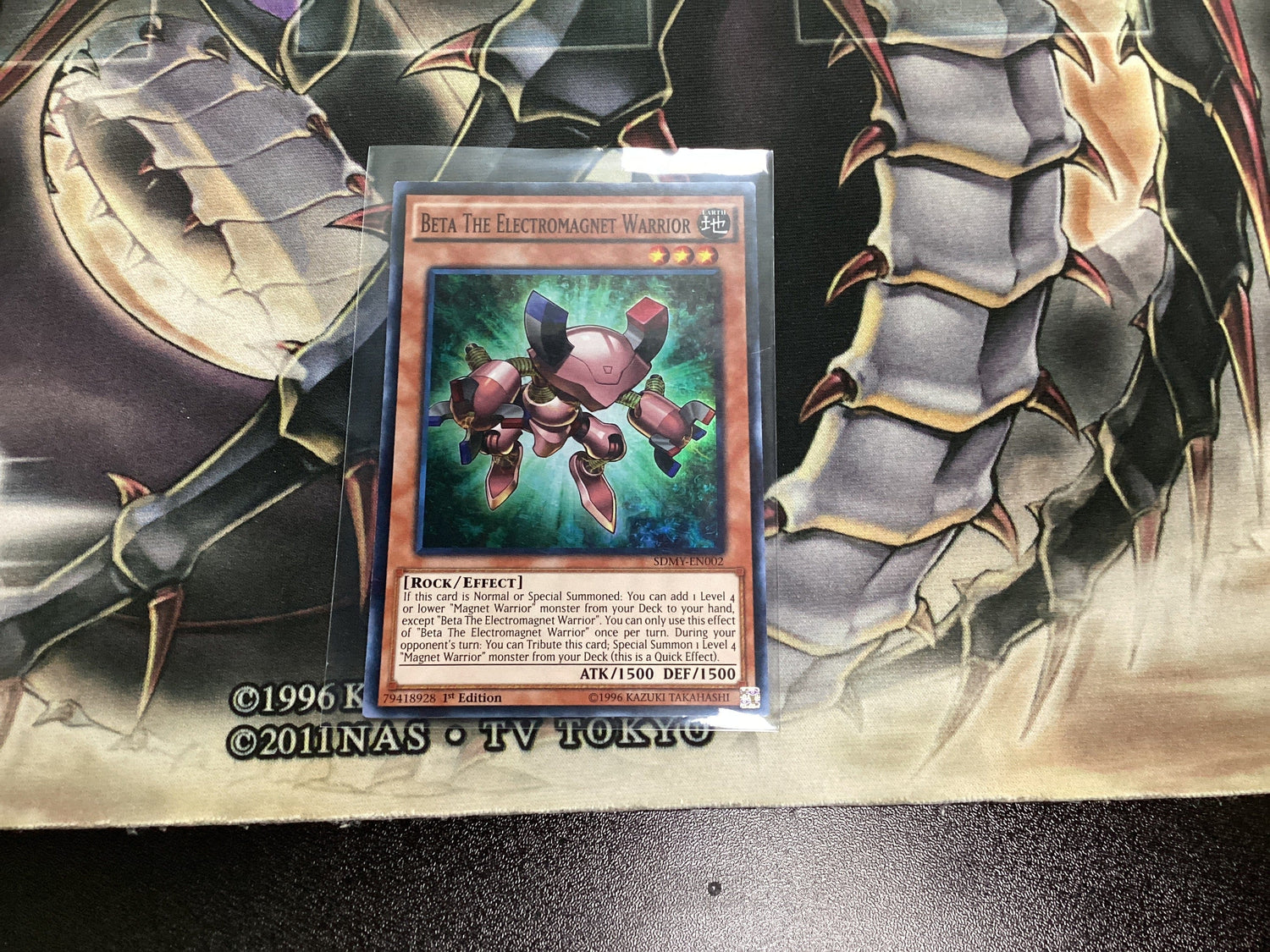 Beta The Electromagnet Warrior SDMY-EN002